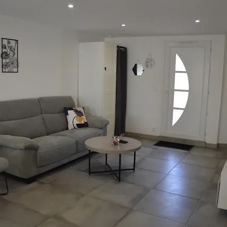 4 Personnes Dom wakacyjny Sainte-Florine